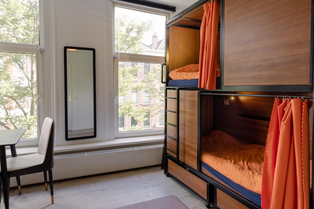 Recharge Hostel Rotterdam Esterno foto
